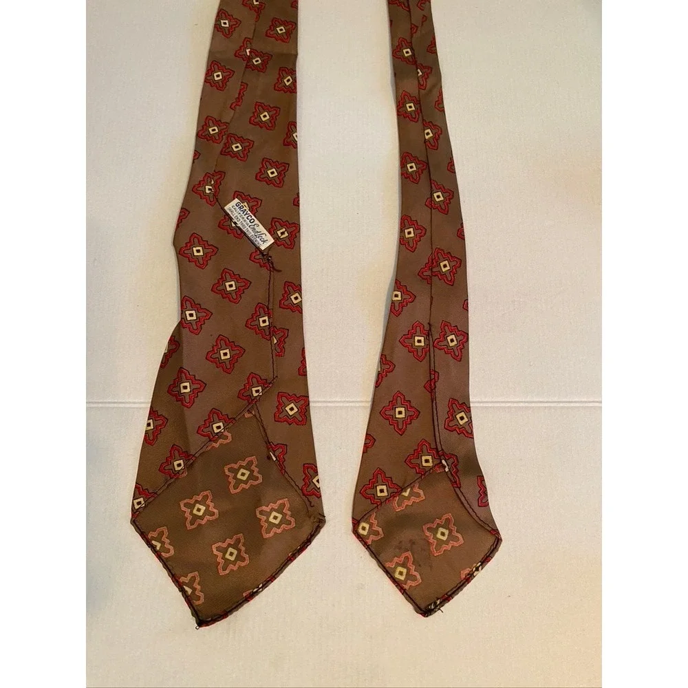 Vintage Grayco California End-Lock Brown Geometric Medallion Necktie Red Cream